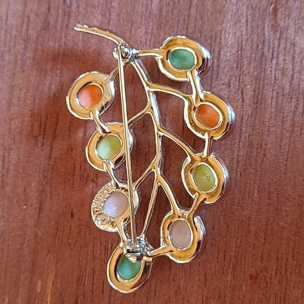 Vintage 1973 Sarah Coventry Candy Land Gold-tone Lucite Pastel Cabochon Brooch - Picture 4 of 8